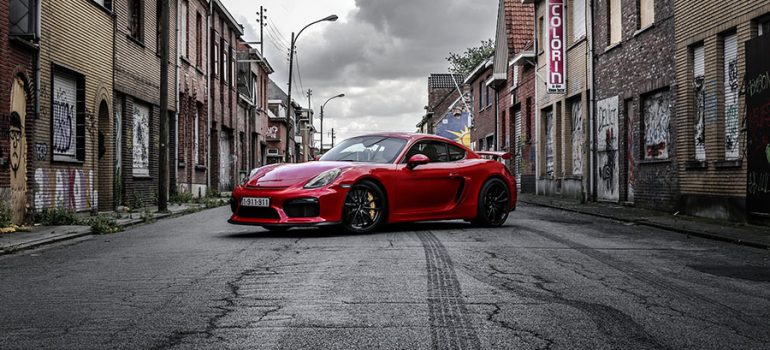 Essai voiture, une virée en Porsche Cayman GT4