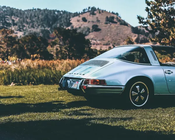 Photographie Ancienne Porsche 911 Photographie ancienne Porsche 911 emblematique, tirage art automobile edition limitee