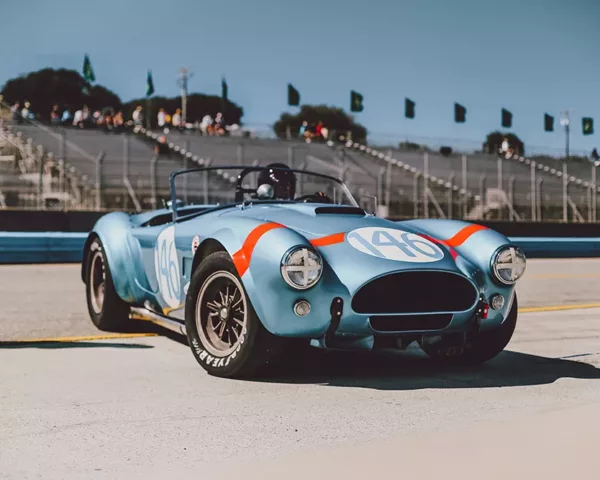 Photographie AC Cobra au Laguna Seca photographie AC Cobra circuit Laguna Seca tirage art automobile edition limitee