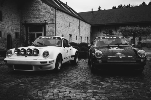 Photo Noir et Blanc Duo Porsche