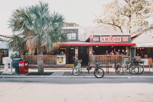 PHOTOGRAPHIE “AMIGOS” KEY WEST, FLORIDE PHOTOGRAPHIE “AMIGOS” KEY WEST, FLORIDE
