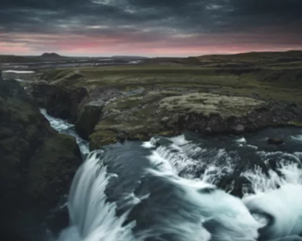 PHOTOGRAPHIE “CHUTE INCONNUE”, ISLANDE photographie chute eau inconnue Islande tirage art paysage nordique