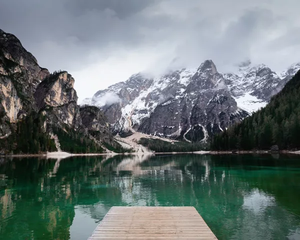 PHOTOGRAPHIE LAGO DI BRAIES DOLOMITES PHOTOGRAPHIE LAGO DI BRAIES DOLOMITES