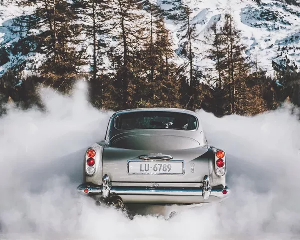 Photographie Aston Martin DB5 James Bond photographie Aston Martin DB5 James Bond tirage art automobile edition limitee
