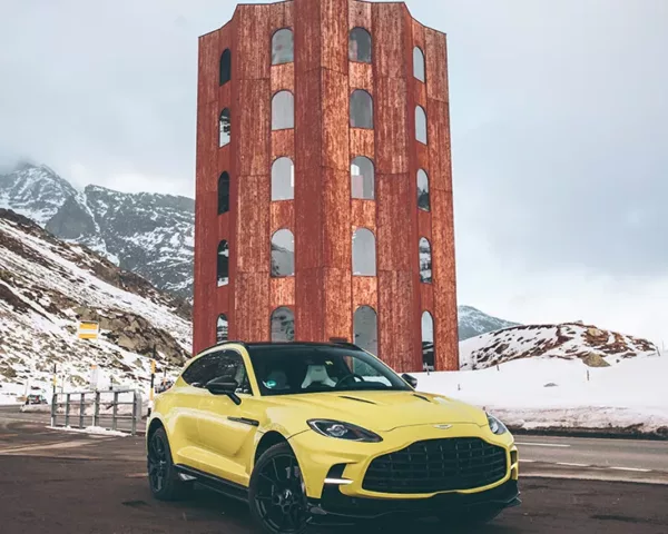 Photographies Aston Martin DBX photographie Aston Martin DBX tirage art automobile edition limitee