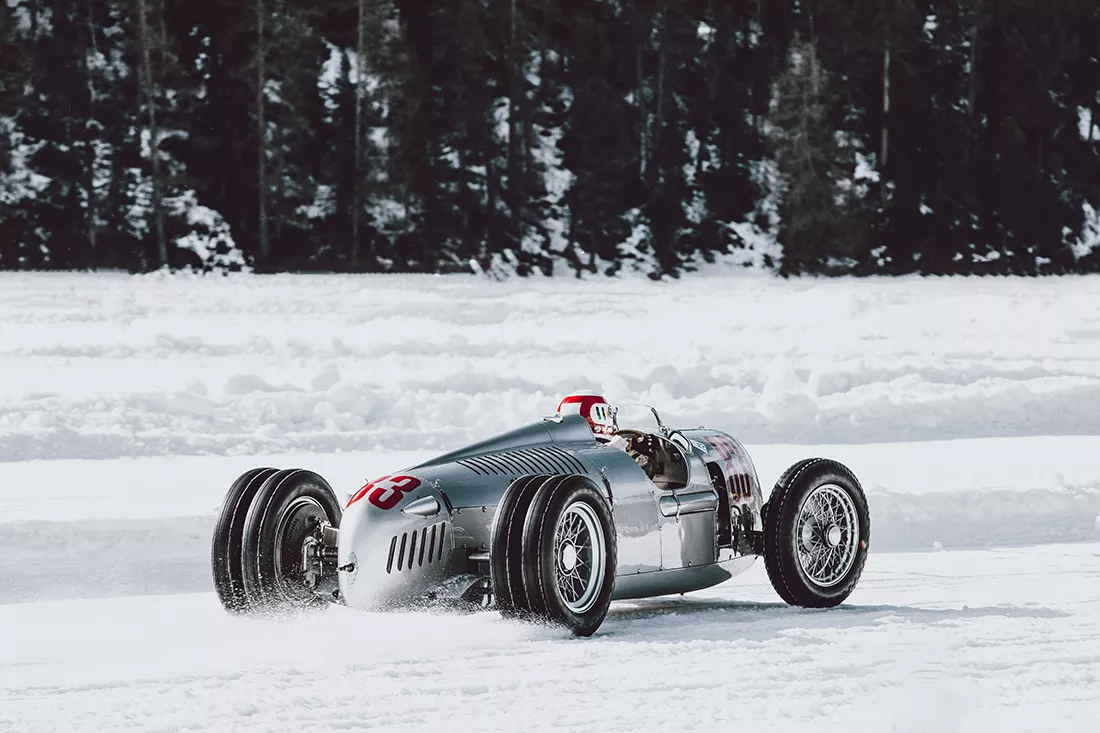 Photographie Auto Union AUDI historique en montagne, tirage art automobile edition limitee