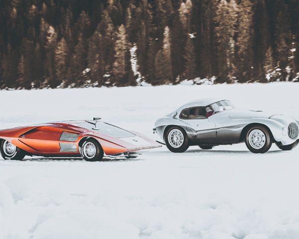 Photographie Lancia Stratos et Ferrari Uovo