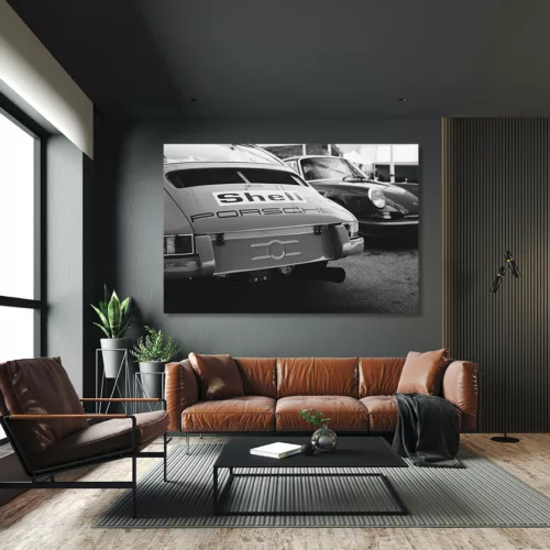 Photographies Noir et Blanc Porsche 911 Vintage Photographie noir et blanc de deux Porsche 911 Vintage, mettant en valeur les lignes classiques et l'élégance intemporelle des voitures anciennes