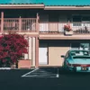 Photo Porsche 911 SC Pebble Beach Californie Photographie d'art "Porsche 911 SC au Motel"