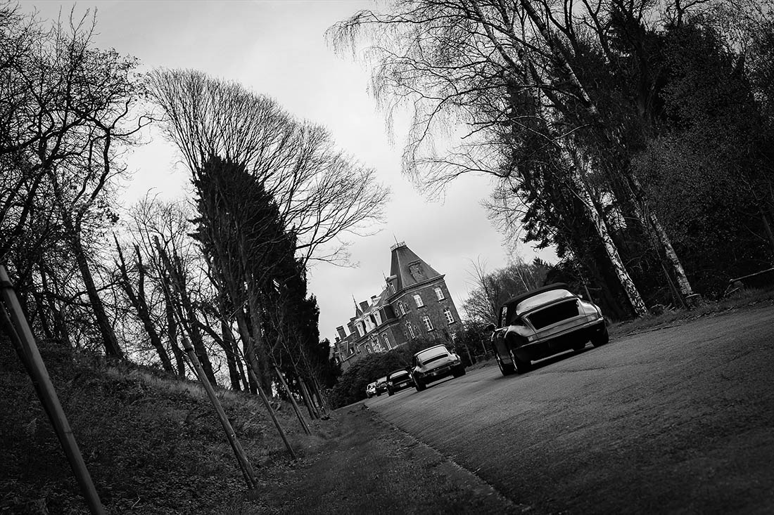 Tableau Mural Porsche Chateau - Cars and Roses