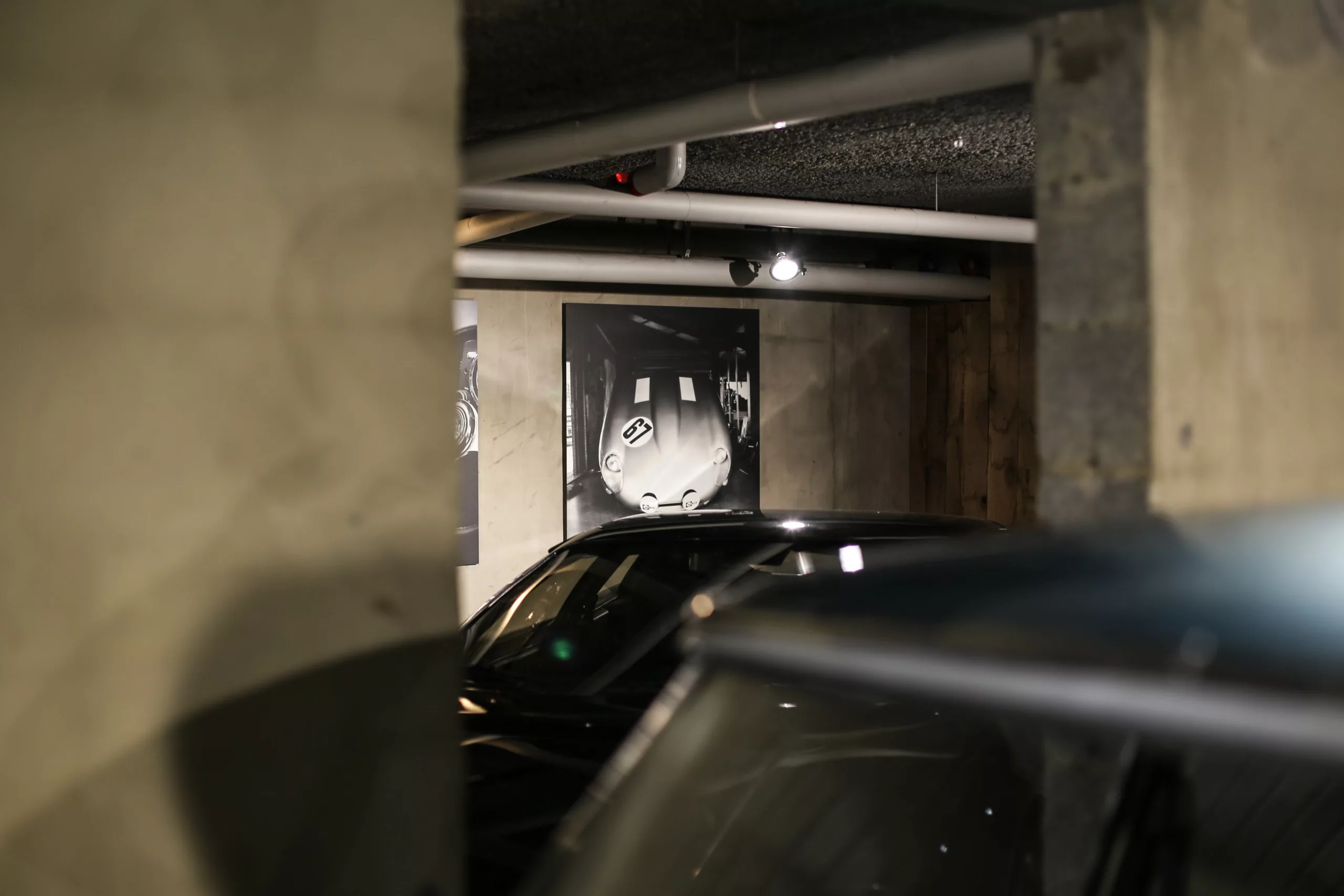 Œuvre Cars and Roses installée chez un client – impression fine art