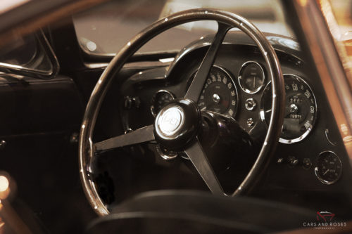 ASTON MARTIN DB5 STEERING WHEEL