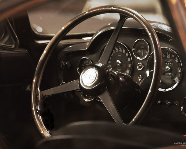 ASTON MARTIN DB5 STEERING WHEEL