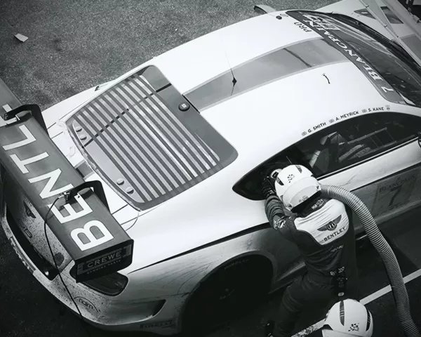 photo noir et blanc bentley gt3 duo tirage art automobile edition limitee