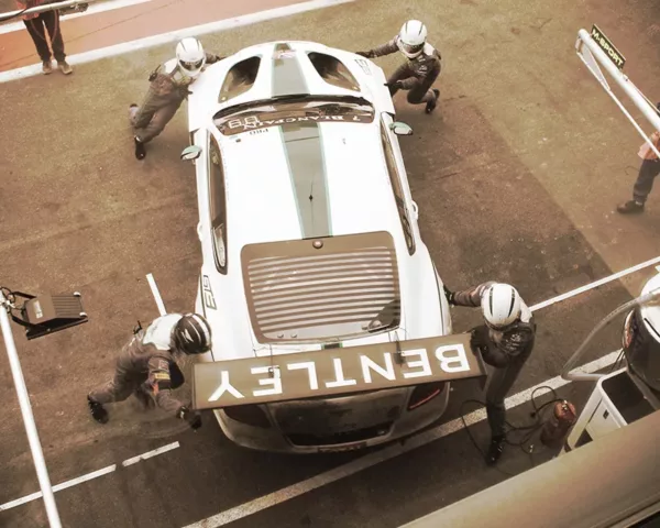 Bentley GT3 & The Team #03 Sepia Edition Prints equipe Bentley GT3 sepia tirage art automobile edition limitee