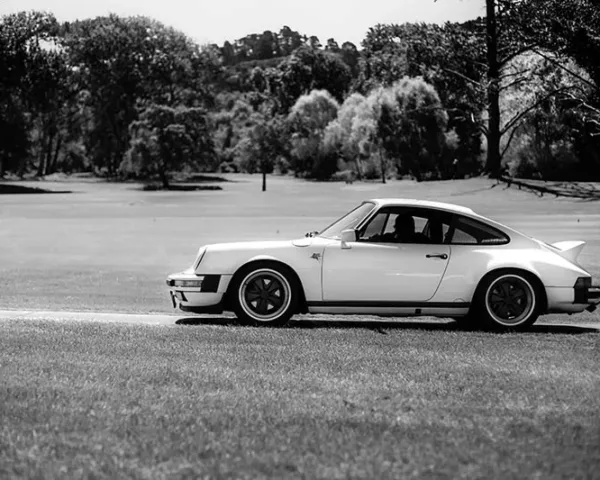 Photo Murale Porsche 911 Photo murale Porsche 911 emblematique art automobile, edition limitee