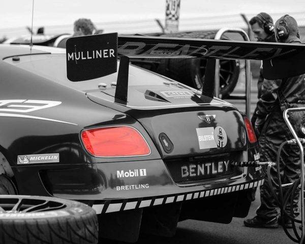 Tableau de voiture de course - Cars and Roses Bentley